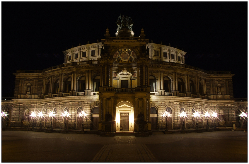 Oper oder Brauerei ? :)