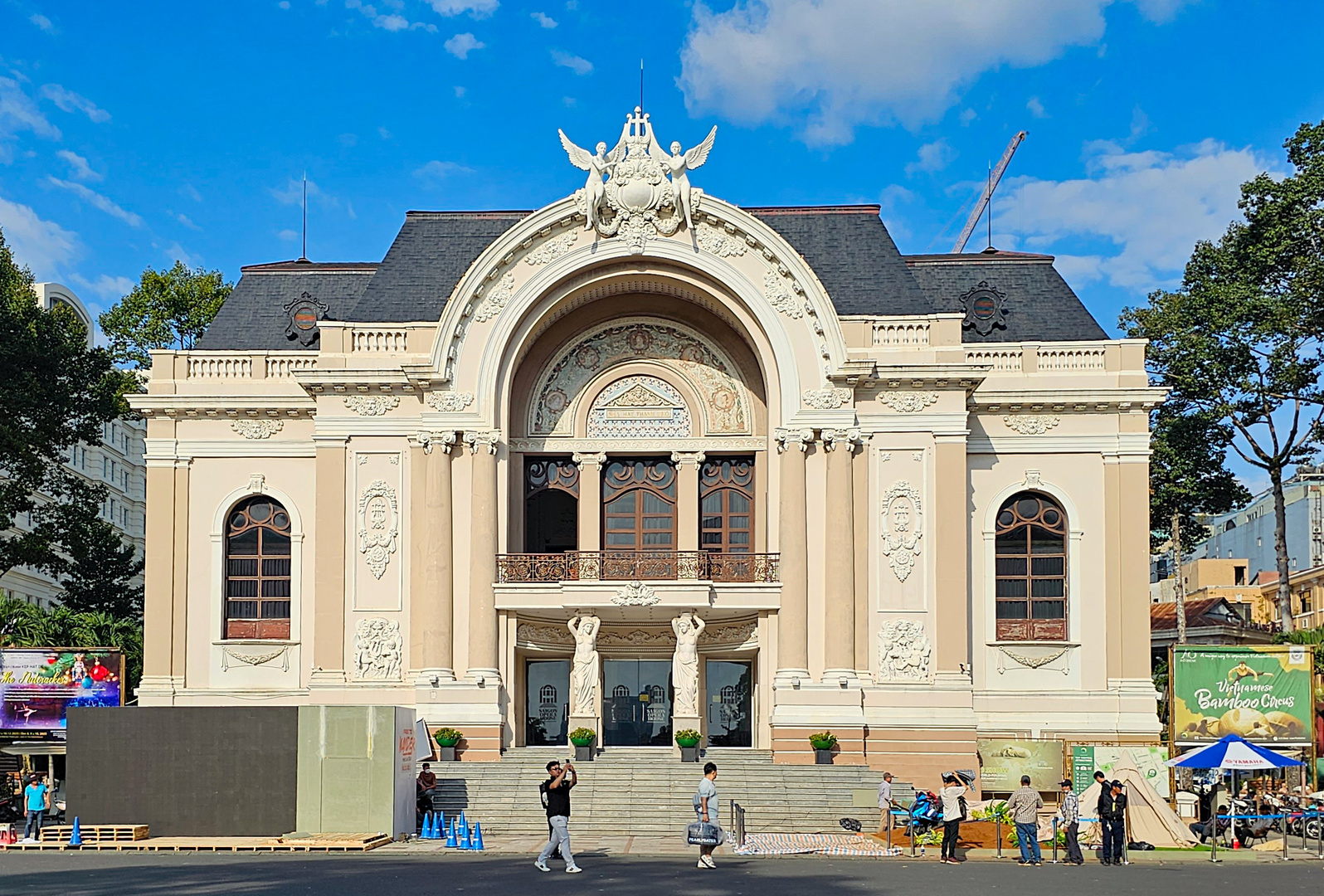 Opera de Saigon