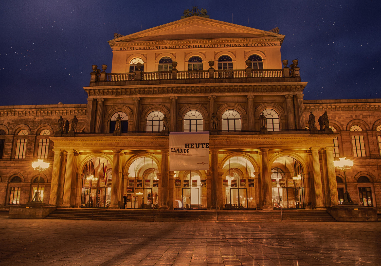 Opernhaus