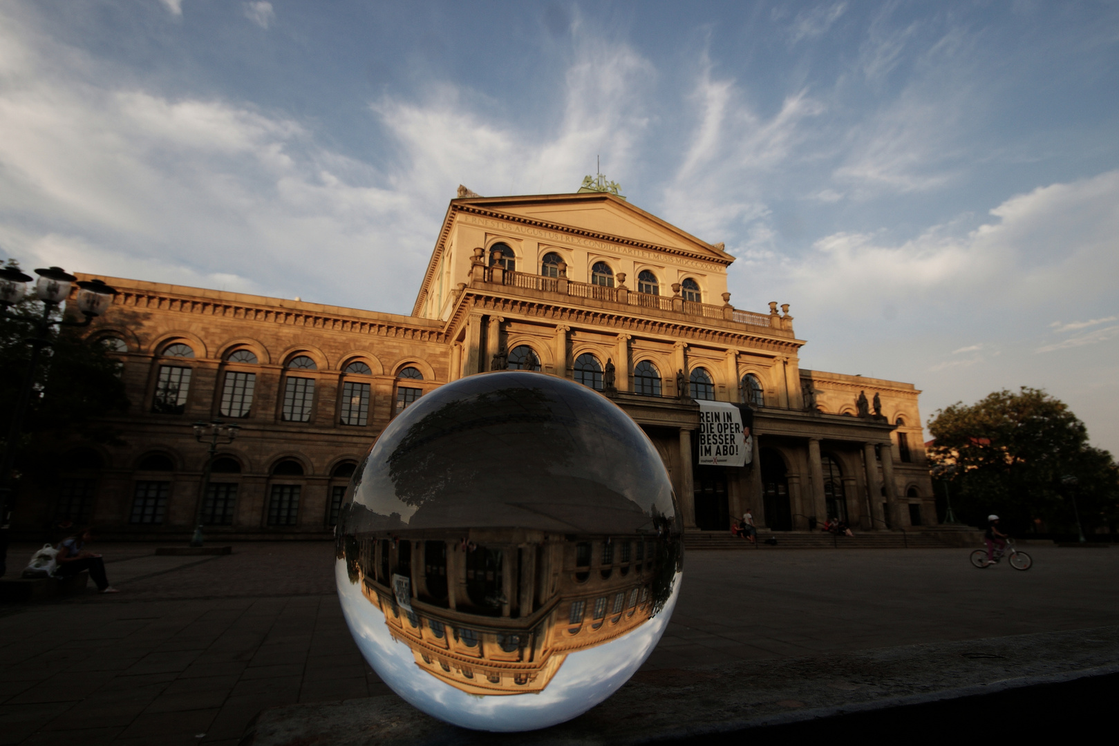 Opernhaus Hannover mit Glaskugel