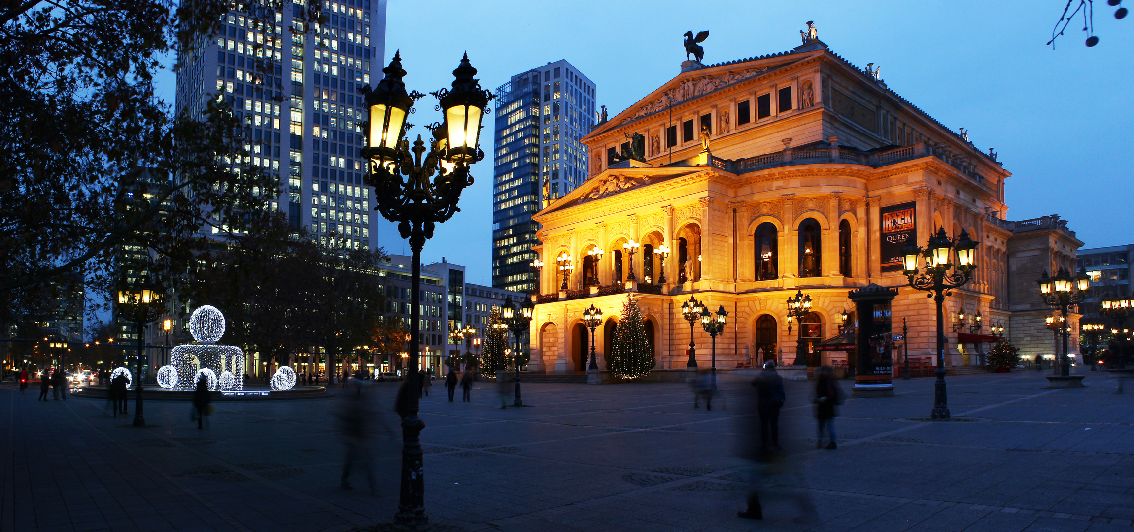 Opernplatz_Panorama2