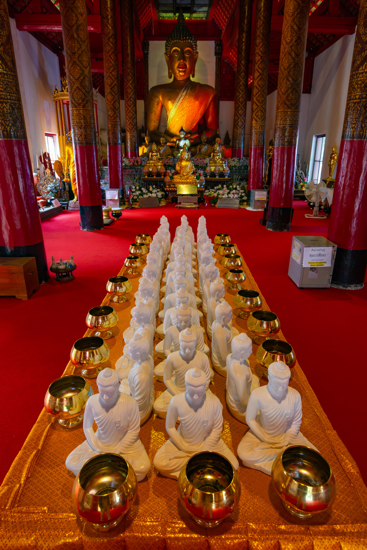 Opfersystem im buddhistischen Tempel