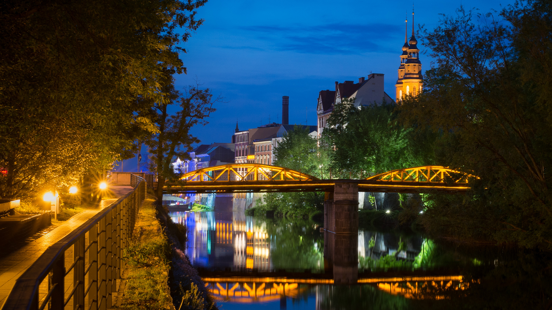 Opole bei Nacht II