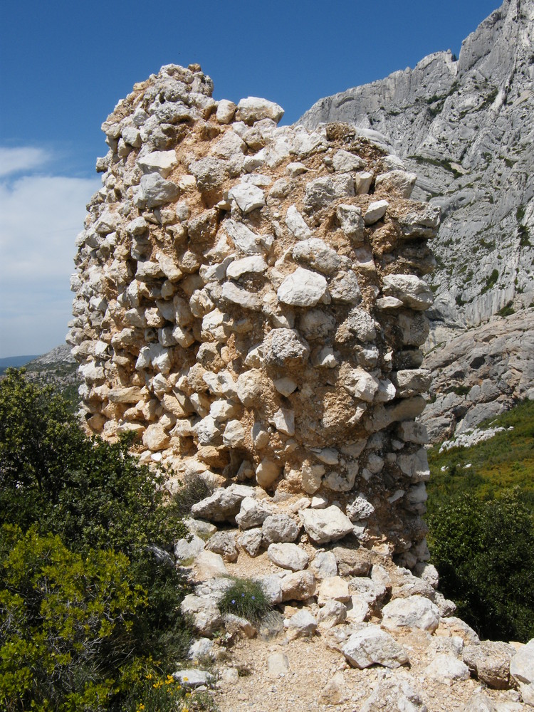 Oppidum - montagne Sainte Victoire