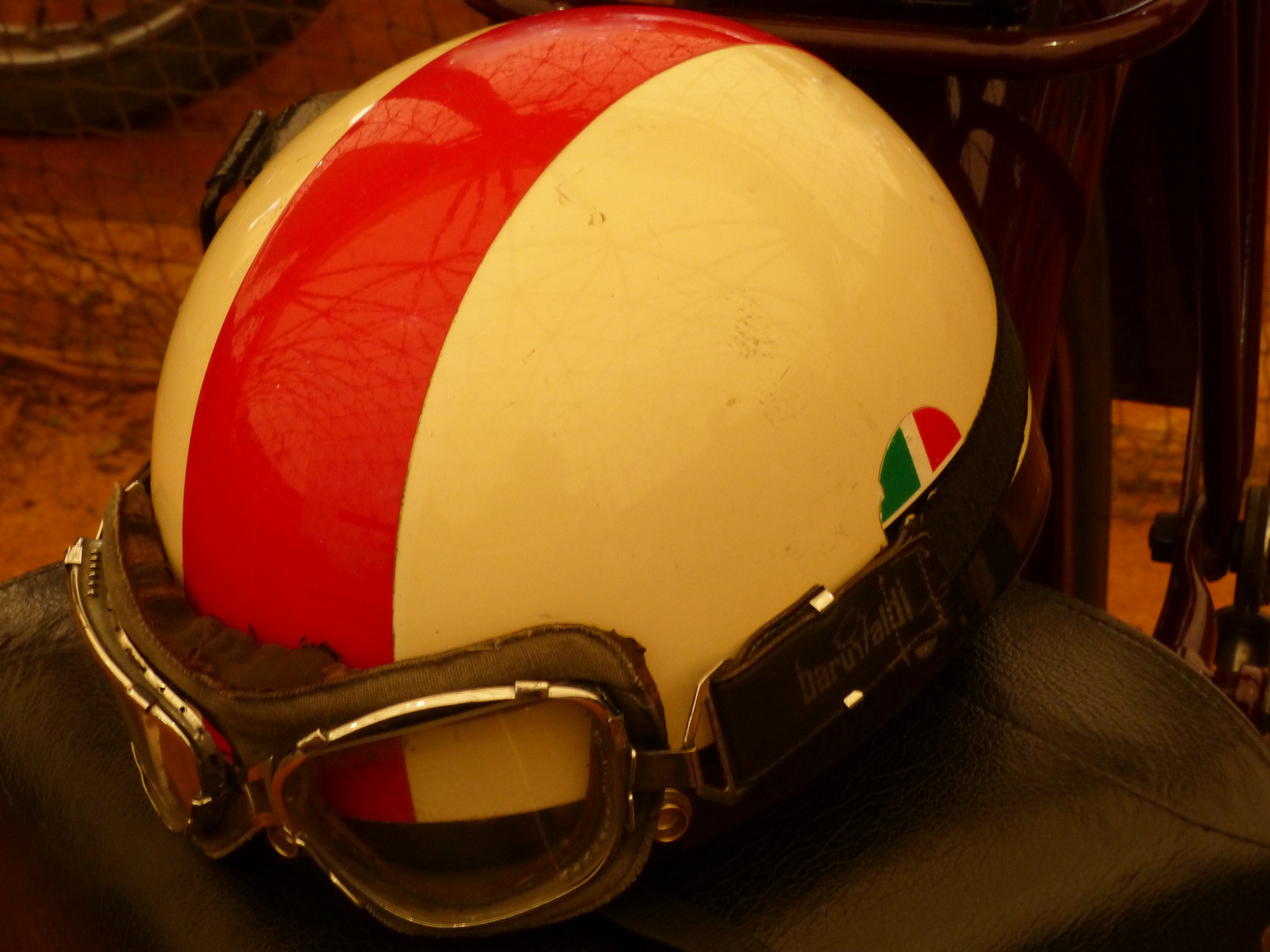 ops dimenticavo il casco