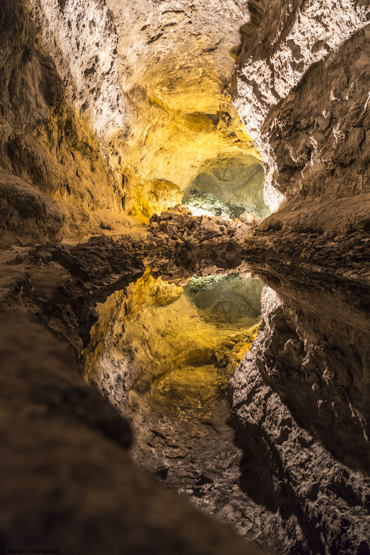 Optische Täuschung in der Cueva de los Verdes auf Lanzarote