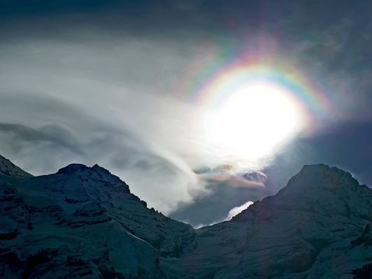 Optisches Phänomen der Atmosphäre: ein Halo!   -  Halo lumineux...