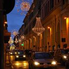 Ora di punta sotto le luminarie