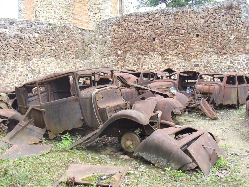 Oradour-sur-Glane...le temps s'est arrêté