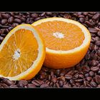Orange auf Kaffee