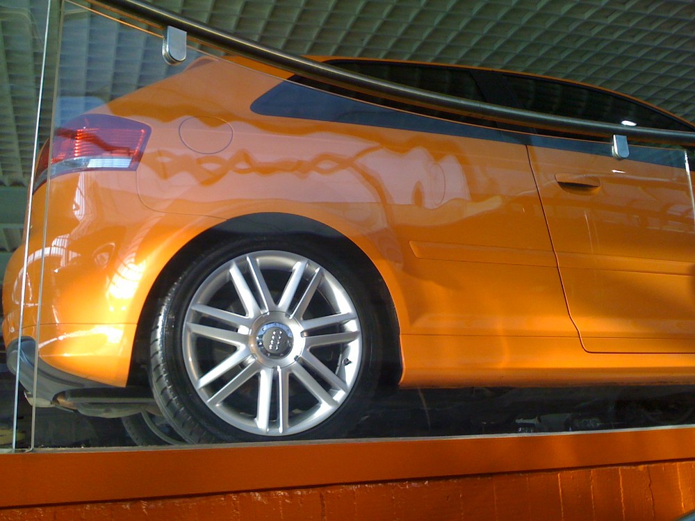 Orange Auto haben das besondere Etwas - Audi S3