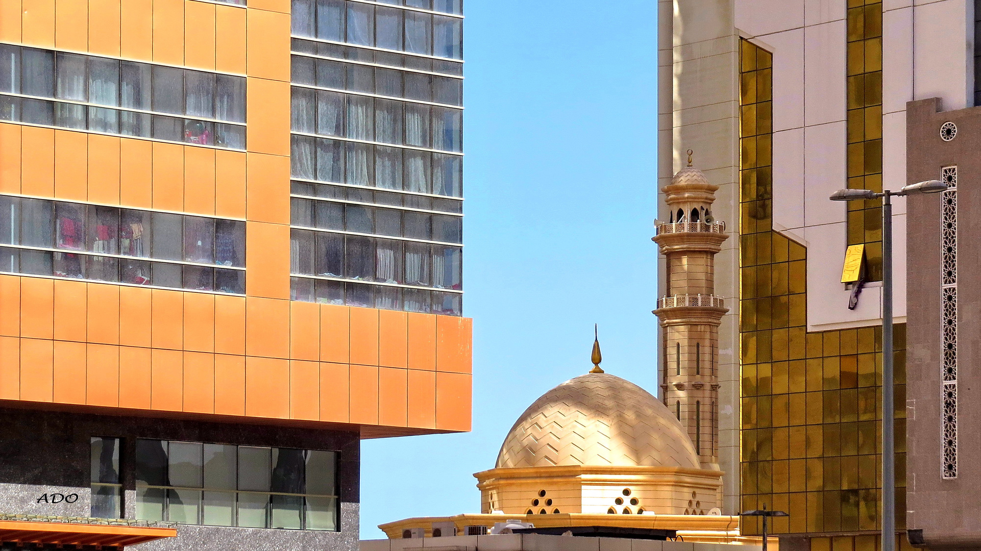 orange, jaune et or à Abu Dhabi 