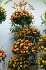 orange Rosengestecke 4 Etagen