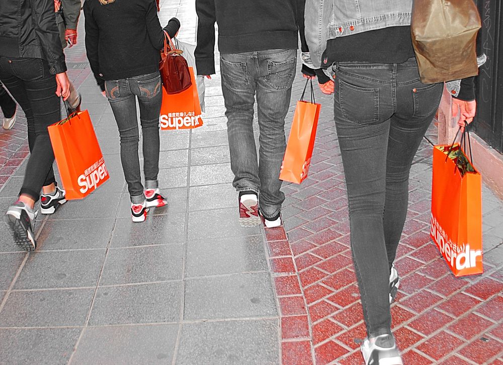 orange shopping