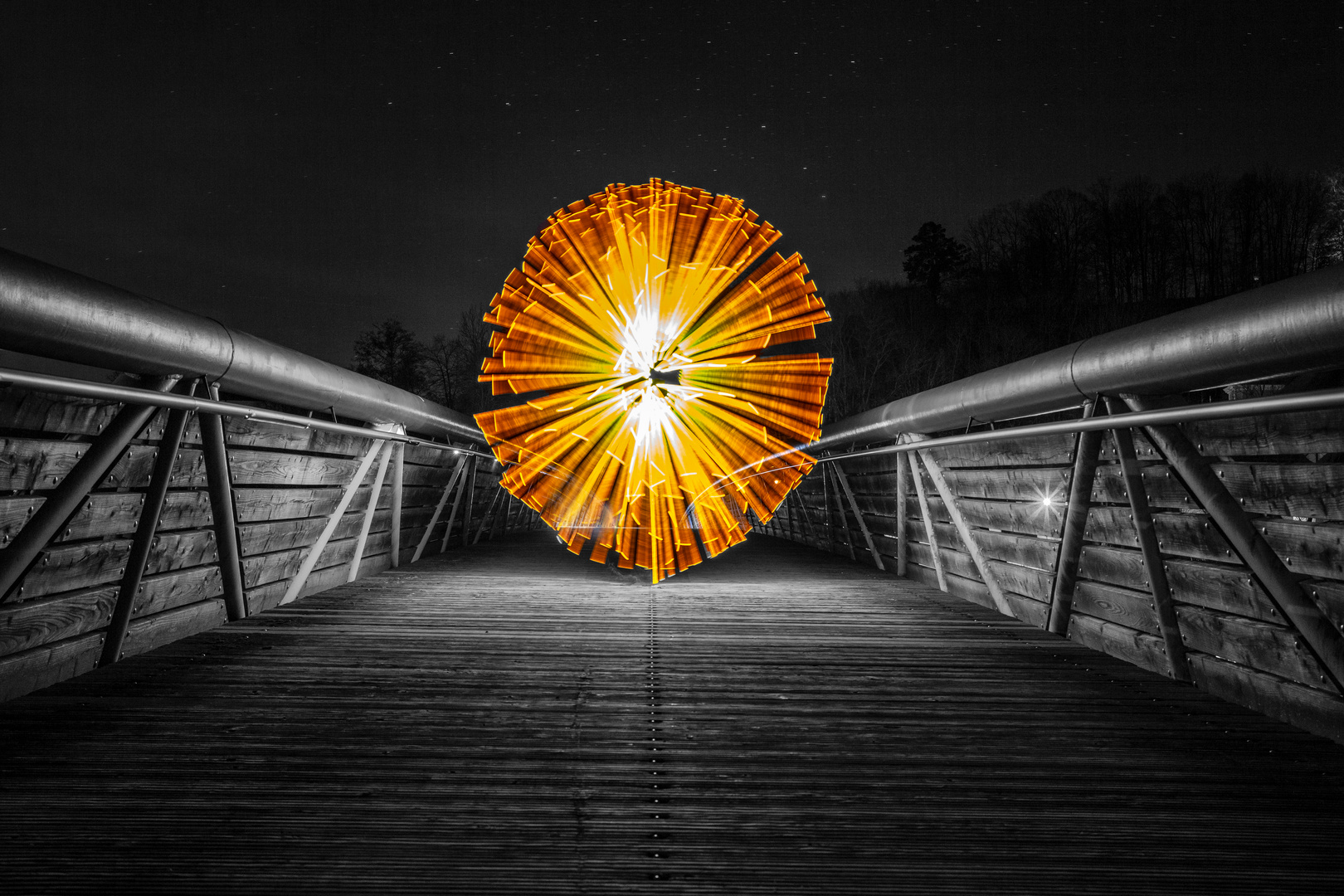 Orb auf der Naab Brücke