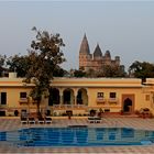 Orchha, Paläste alt und neu