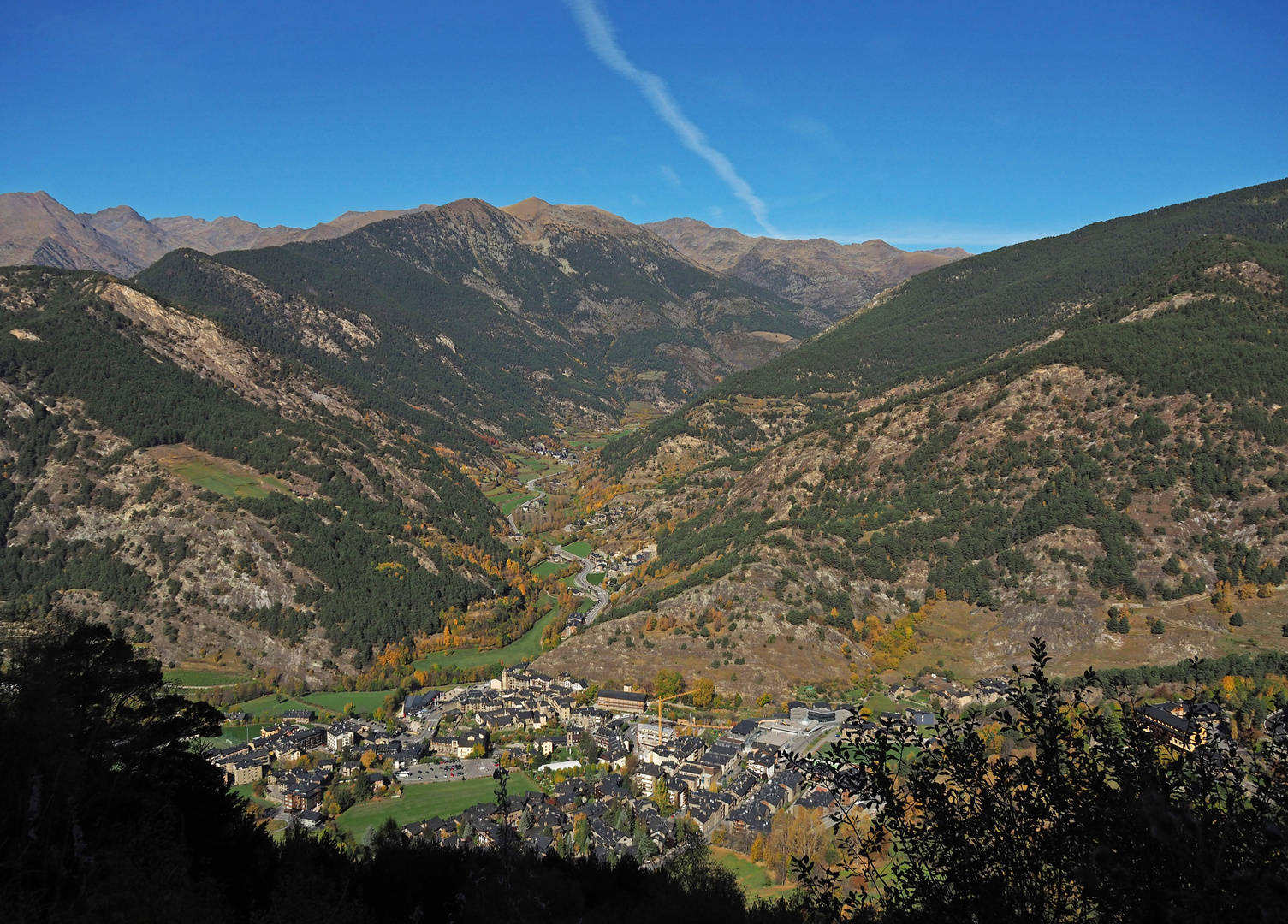 Ordino vu du belvédère du col du même nom