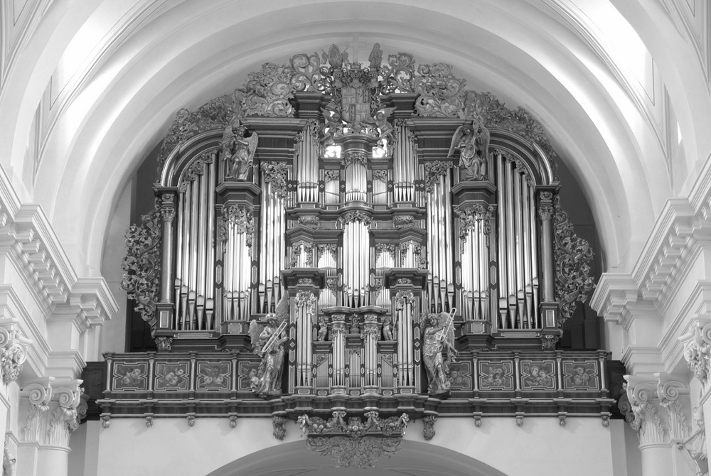 Orgel im hohen Dom zu Fulda