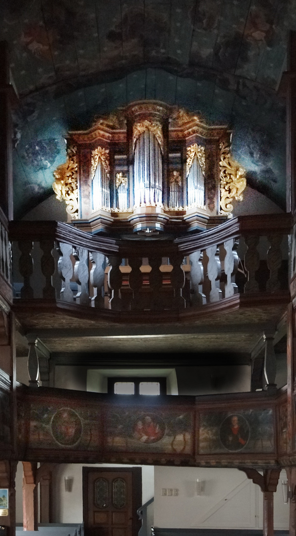 Orgel im Licht