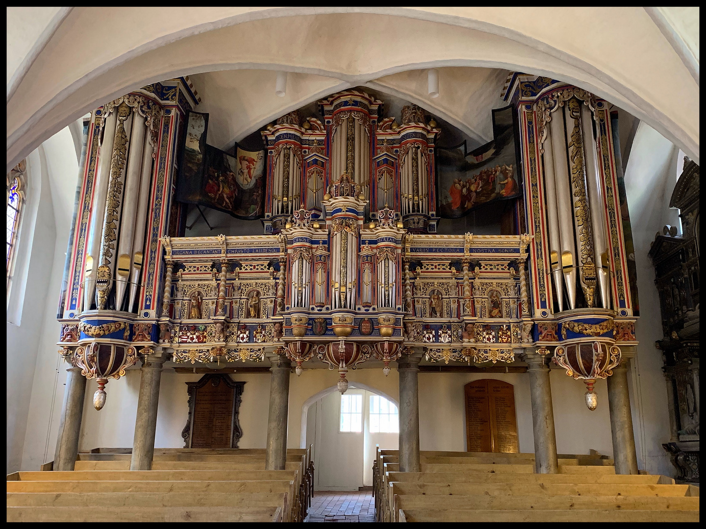 Orgel in Kirche Basedow