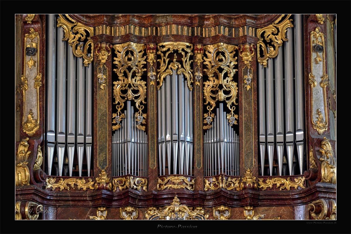 Orgel in Stein
