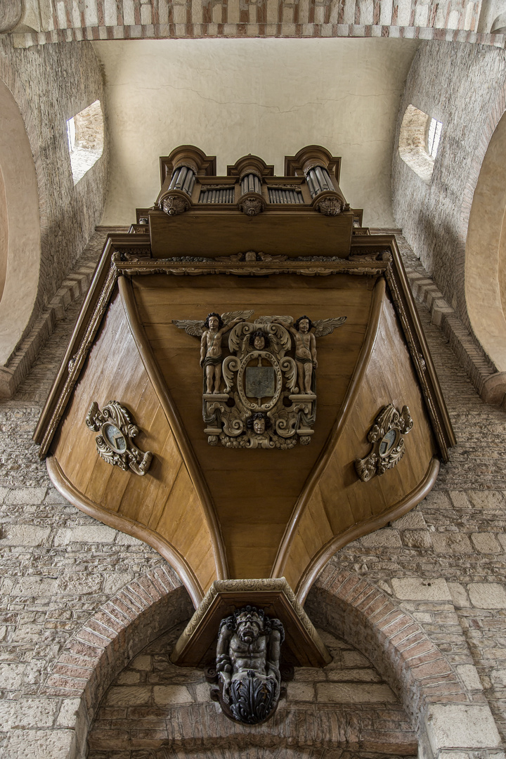 Orgel Saint Philbert in Tournus (Frankreich)