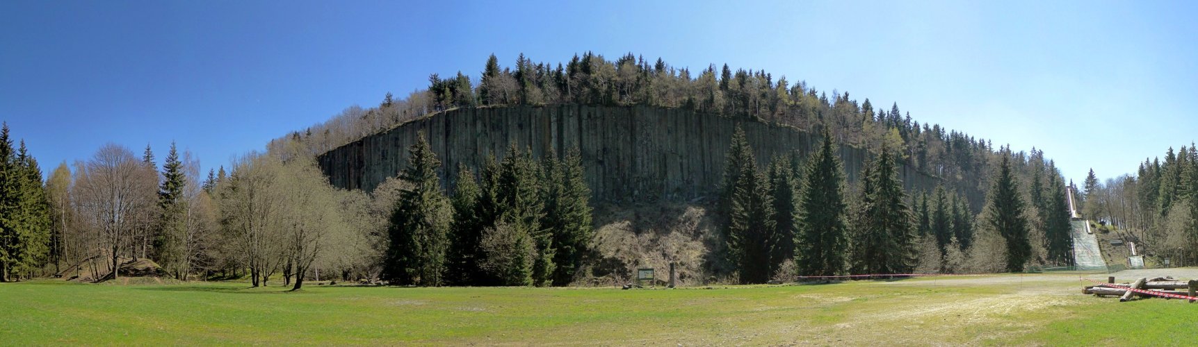 Orgelpfeifen im Frühling