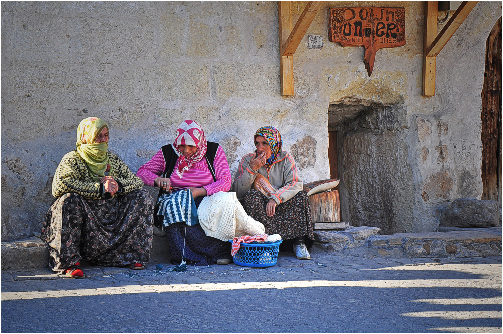 Orientalische Frauen in Kappadokien/Türkei