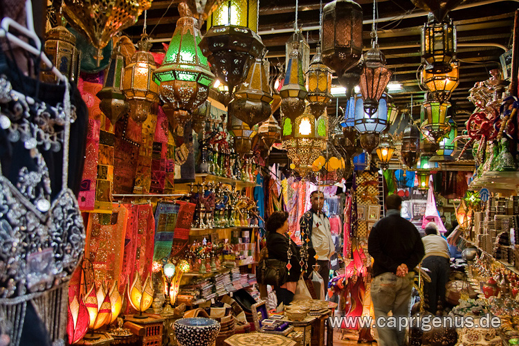 Orientalischer Laden in der Karawanserei Corral de Carbón, Granada Andalusien