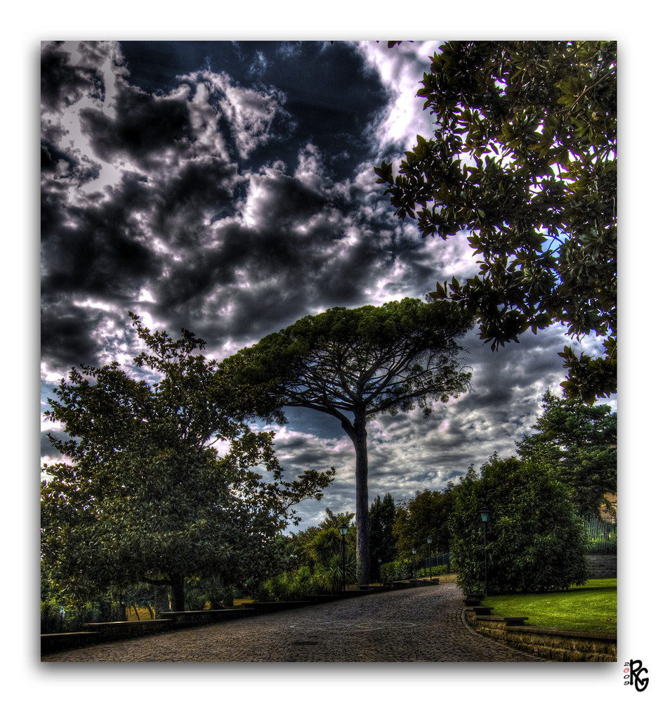 Original dark sky - HDR