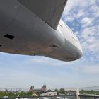 ORIGINAL FOTO UNTEN ANSCHAUEN.... Tiefflug  mit der Boeing 747 (Jumbo Jet)...