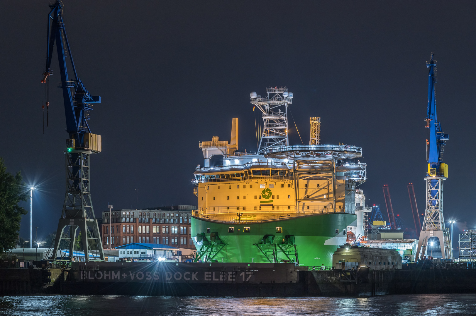 ORION I @ Blohm & Voss Dock Elbe 17 -2