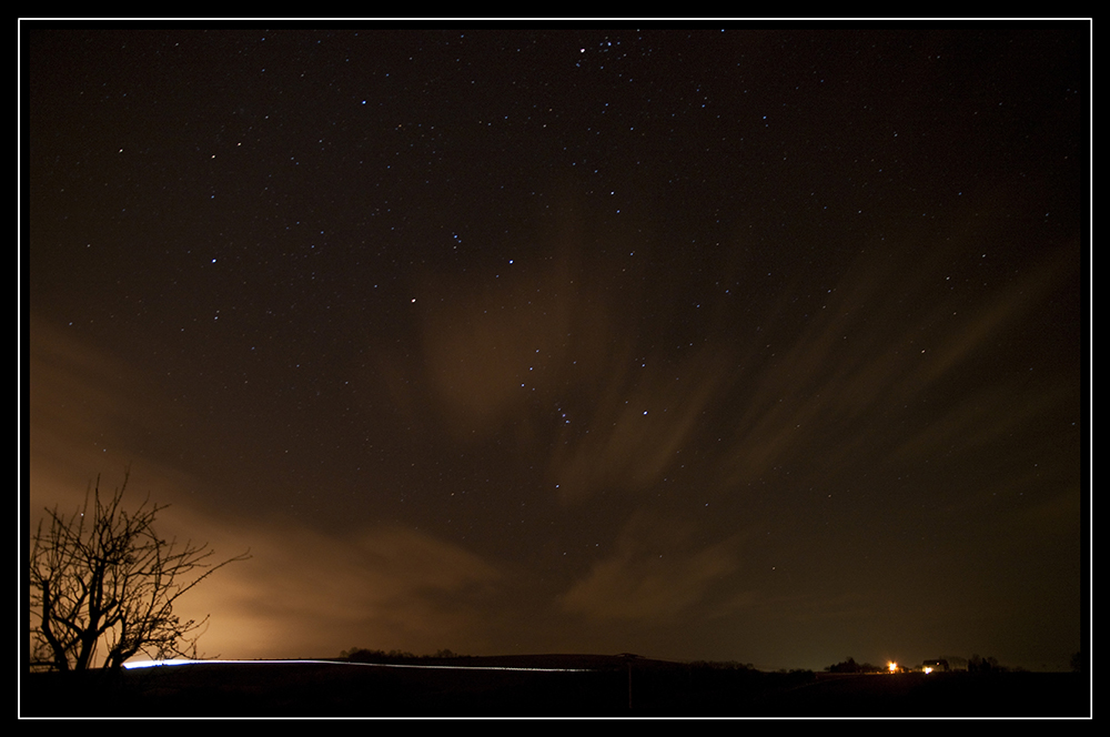 Orion mit Wolkenspuren