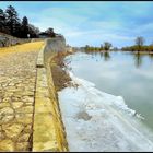 ORLEANS : Une autre vue de la Loire en amont, le 14 février 2012