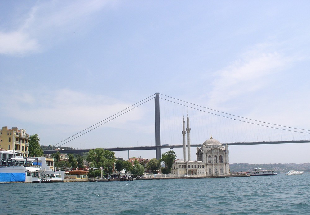 Ortaköy Mosque + Bosphoros Bridge - Istanbul