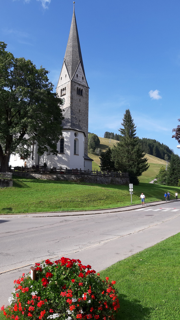 Ortskirche von Mittelberg