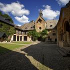 Orval, la cour d'entrée