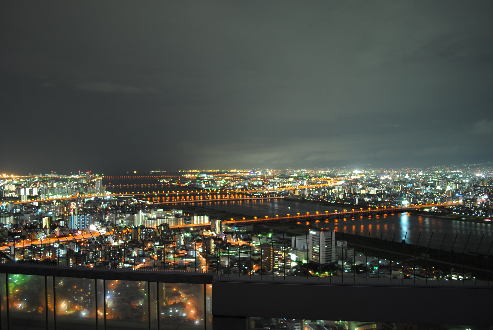 Osaka bei Nacht