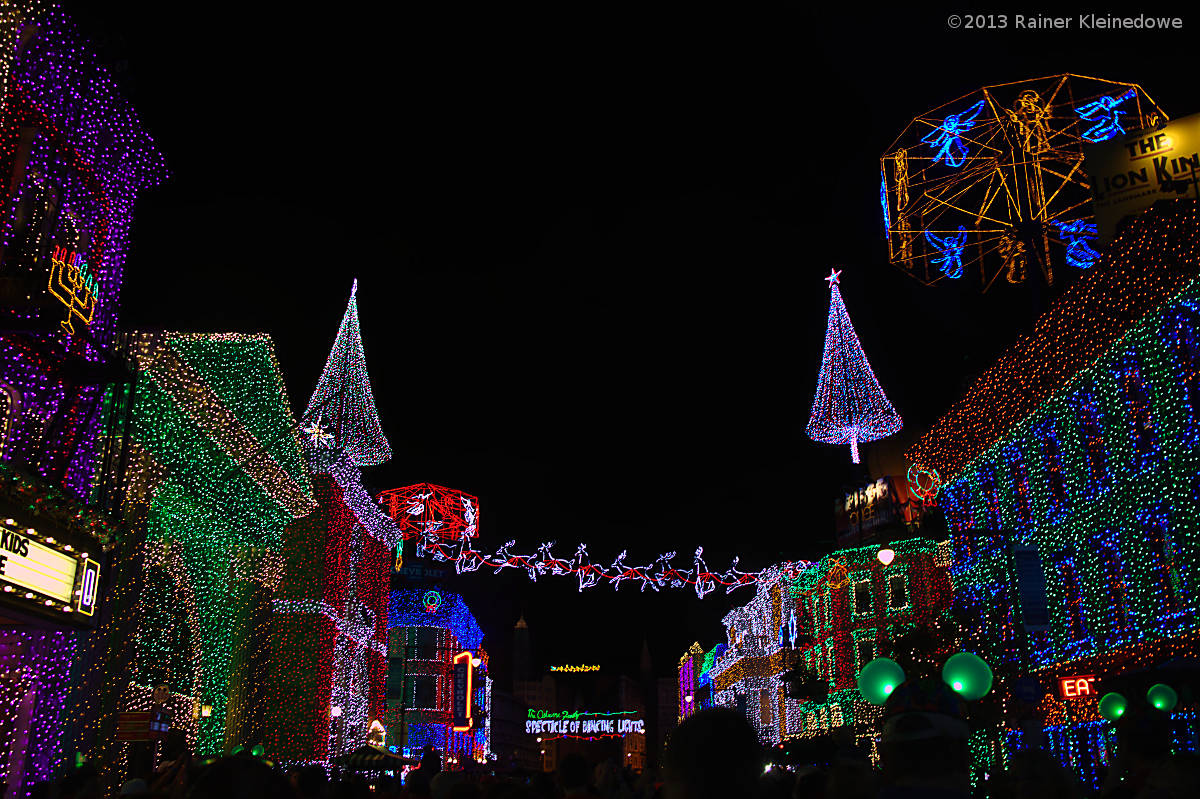 Osborne Family Spectacle of dancing lights