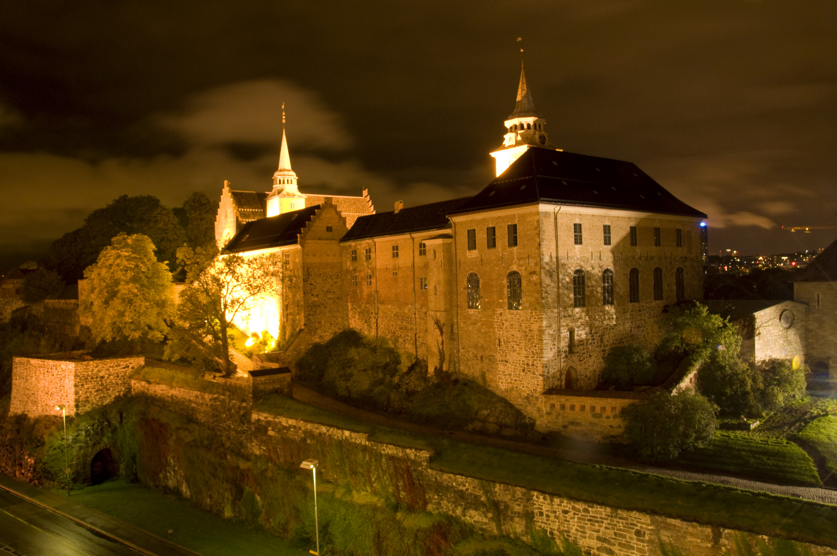 Oslo, Akershus Festung by night