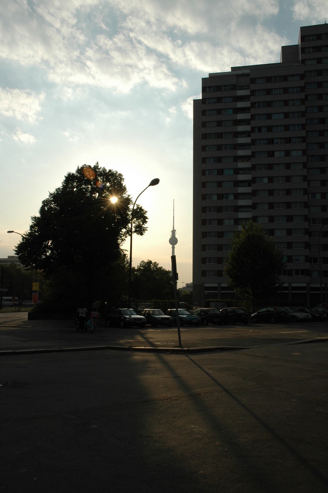 Ostberlin 2006 - es scheint wieder die Sonne, statt die Partei