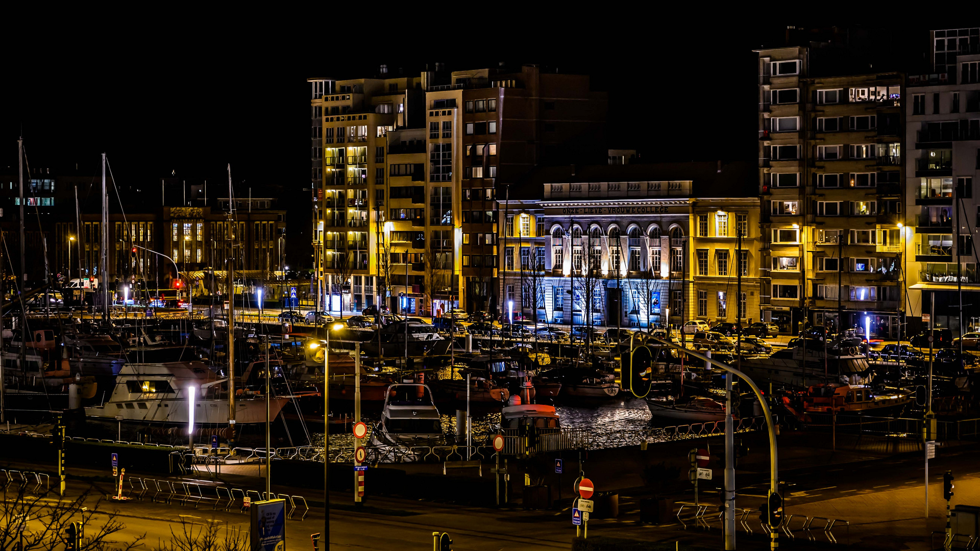 Ostende bei Nacht