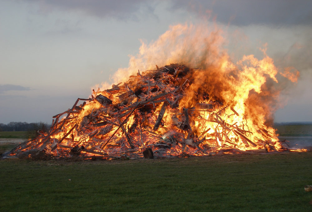 Oster Feuer in Bleckede