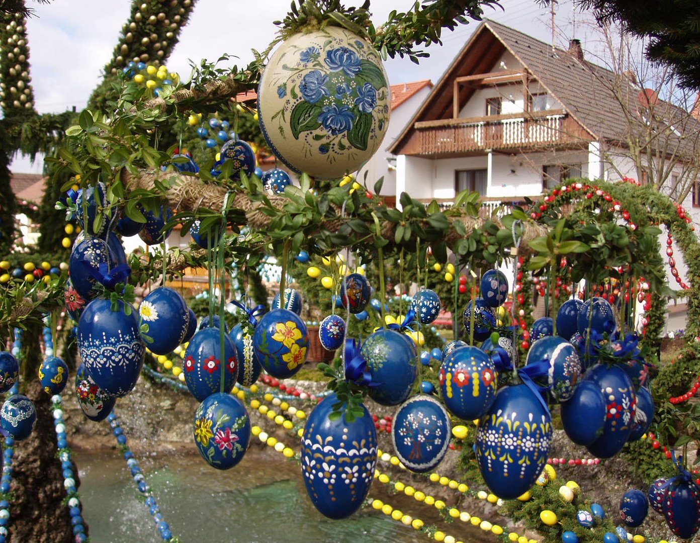 Osterbrunnen I Foto & Bild deutschland, europe, bayern Bilder auf