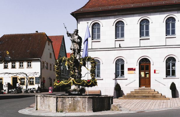 Osterbrunnen in Sommerach/Ufr.