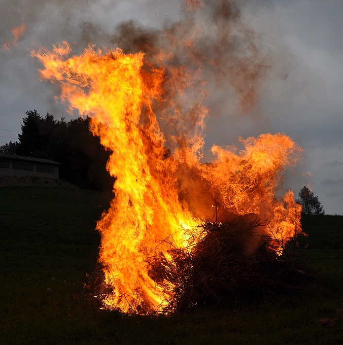 Osterfeuer ....