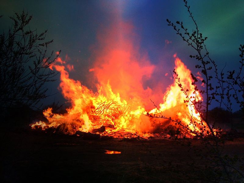 Osterfeuer an der Nordsee