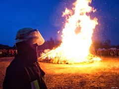 Osterfeuer - "Brandstifter" und sein Werk