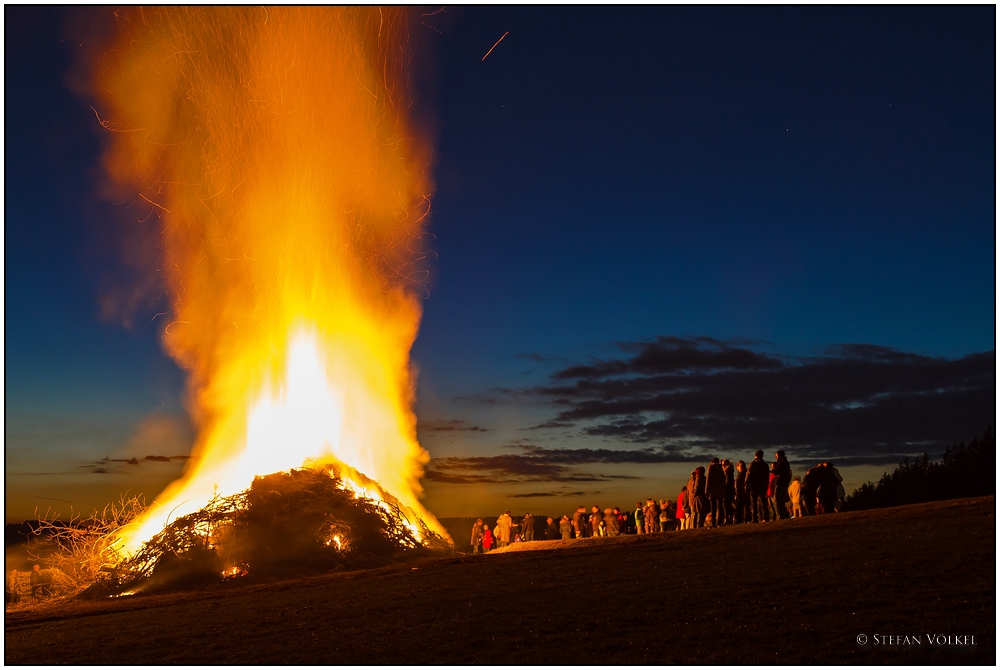 Osterfeuer in Berleburg