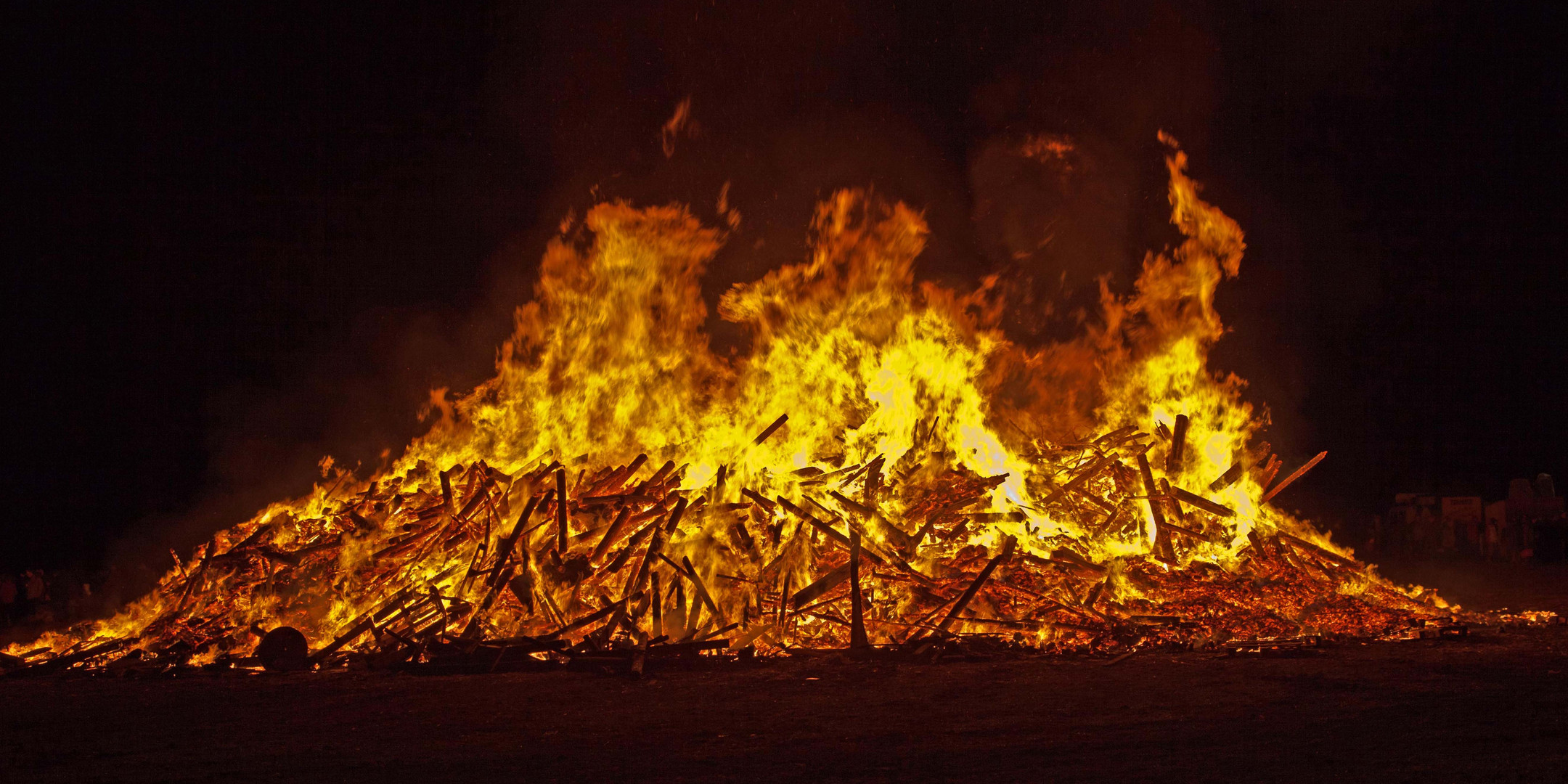 Osterfeuer in Eching